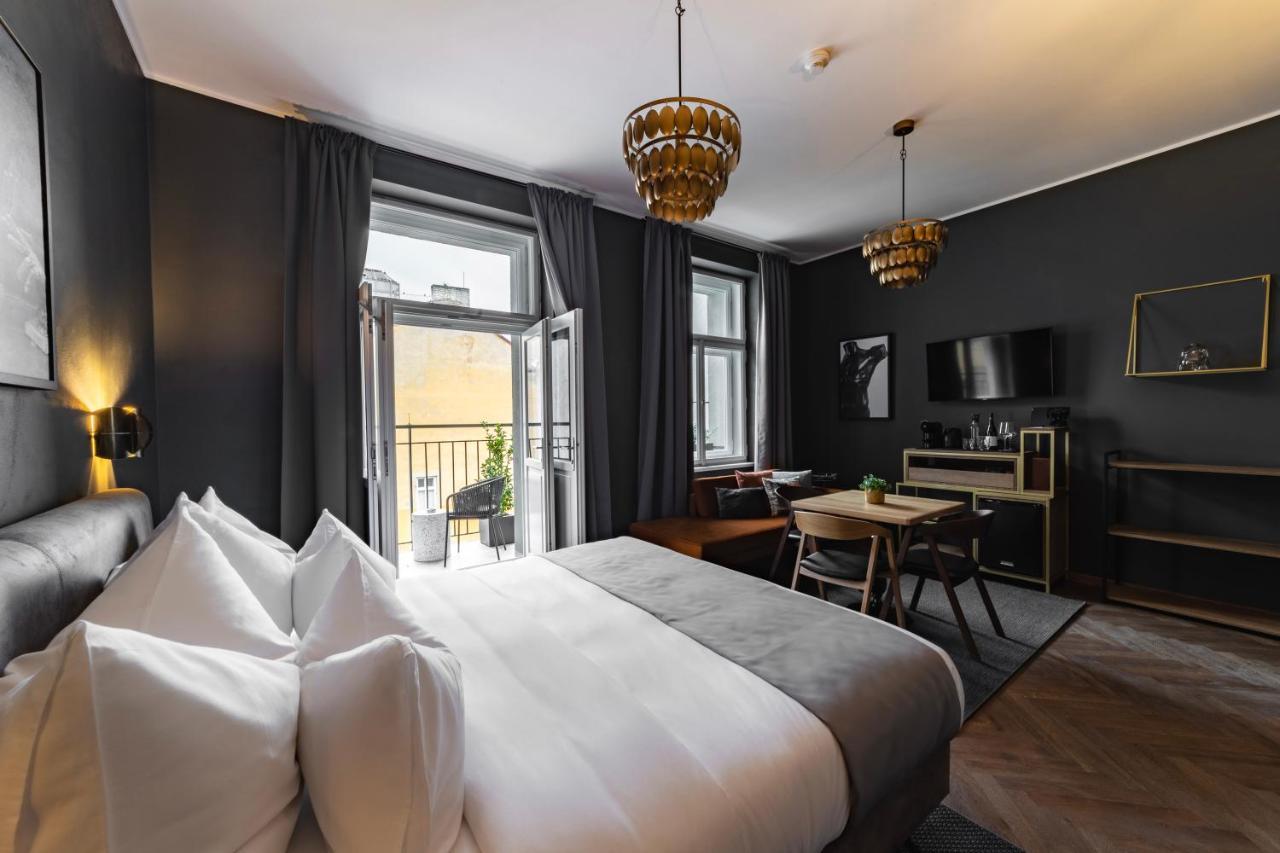 The Viaduct - Suites & More Praga Exterior foto