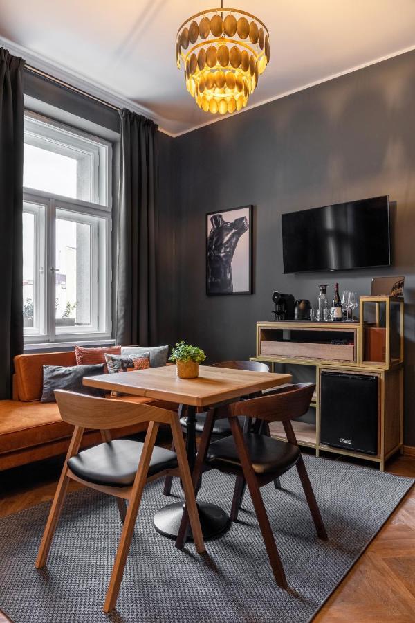 The Viaduct - Suites & More Praga Exterior foto