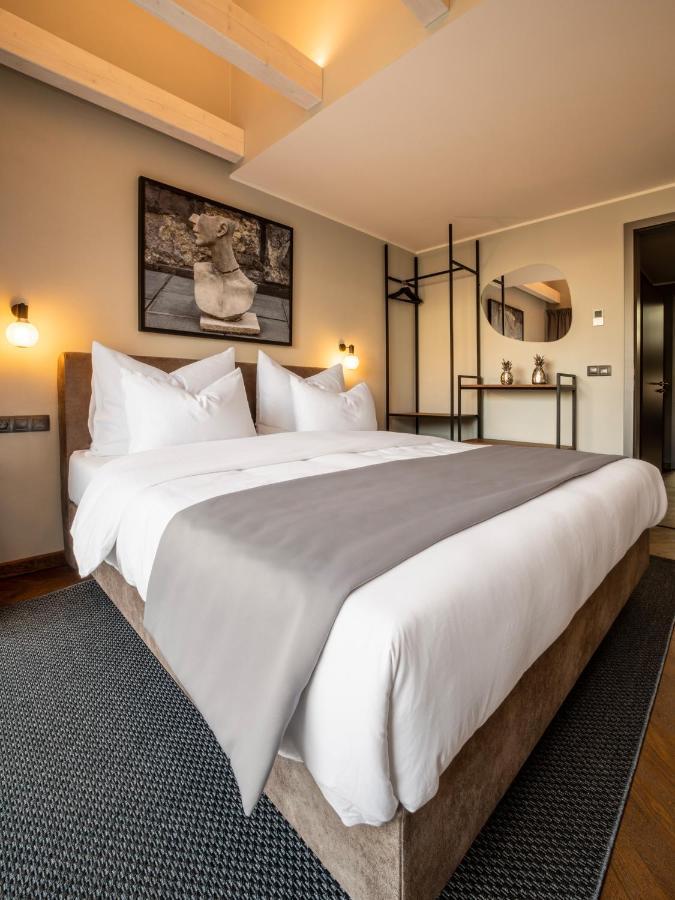 The Viaduct - Suites & More Praga Exterior foto