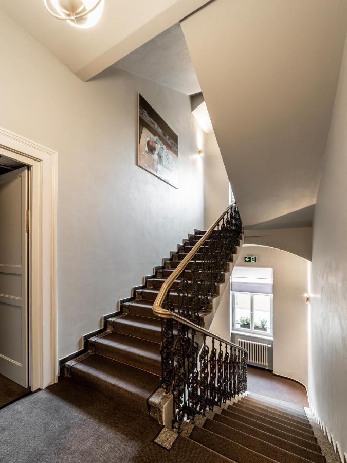 The Viaduct - Suites & More Praga Exterior foto