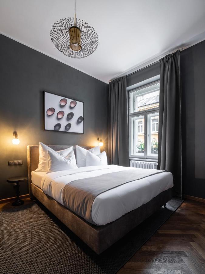 The Viaduct - Suites & More Praga Exterior foto